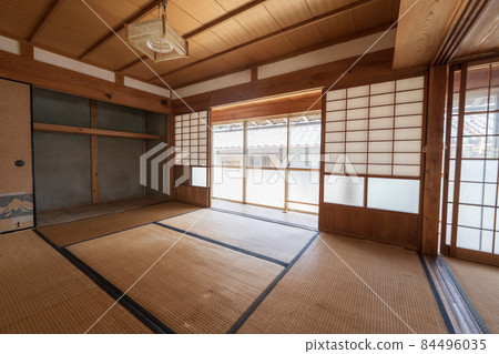 Old Japanese style room 84496035