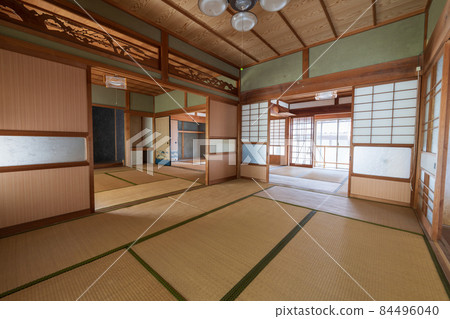 Old Japanese style room 84496040