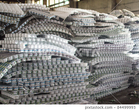 Plastic jars, bottles for garbage processing, plastic 84499993