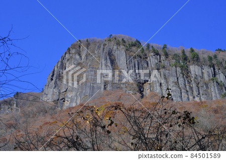 A rocky mountain in autumn A rocky mountain in autumn 84501589