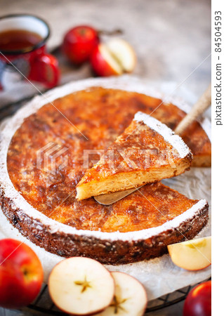 Homemade delicious apple pie, close up 84504593