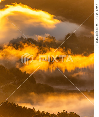 Autumn sea of clouds at Sannozan Natural Park, Hitachiomiya City, Ibaraki Prefecture Autumn sea of clouds at Sannozan Natural Park, Hitachiomiya City, Ibaraki Prefecture 84505262