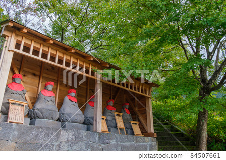 小菅神社六地藏尊 小菅神社六地藏尊 84507661