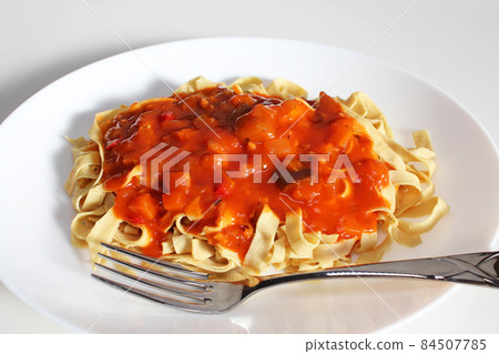 Low-sugar food tomato sauce pasta style of tofu skin (soy tomato sauce pasta) 84507785