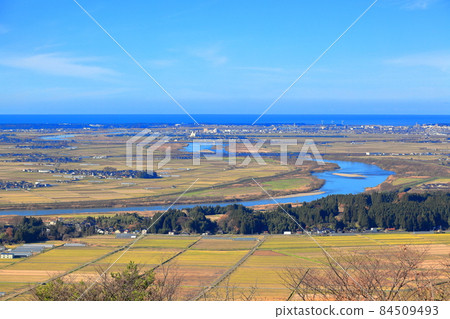 Parks in Sakata, overlooking the Shonai Plain 84509493