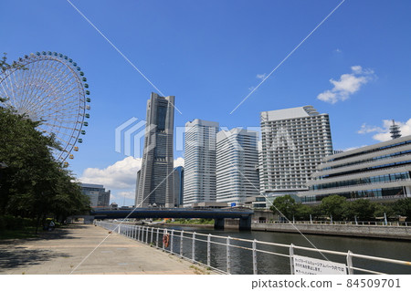 Scenery of Minatomirai district, Yokohama city, Kanagawa prefecture Scenery of Minatomirai district, Yokohama city, Kanagawa prefecture 84509701