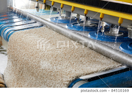 Automatic machine and equipment for carpet washing and dry cleaning Automatic machine and equipment for carpet washing and dry cleaning 84510169