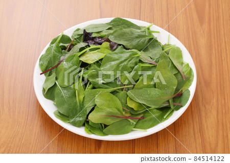 Baby leaf 84514122