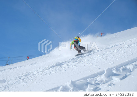 The real thrill of fresh snow The real thrill of fresh snow 84522388