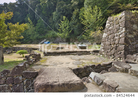 Den Hashiba Hideyoshi House Ruins 安土城跡(滋賀縣近江八幡市安土町) Den Hashiba Hideyoshi House Ruins 安土城跡(滋賀縣近江八幡市安土町) 84524644
