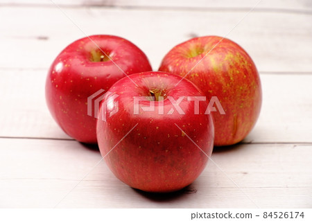 Image of apple Image of apple 84526174