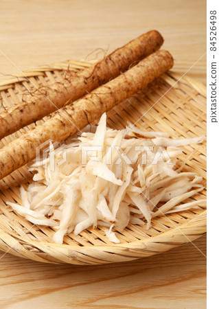 Burdock burdock 84526498