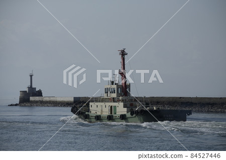 Omuta City Miike Port Tugboat leaving port, Omuta City Miike Port Tugboat leaving port, 84527446
