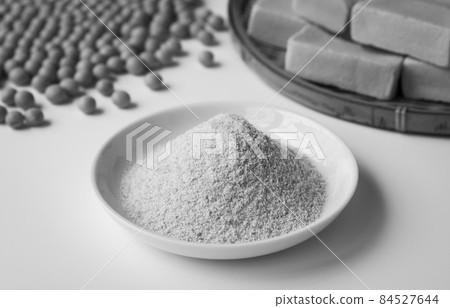 健康加工大豆食品豆渣粉,高野豆腐和生大豆 健康加工大豆食品豆渣粉,高野豆腐和生大豆 84527644