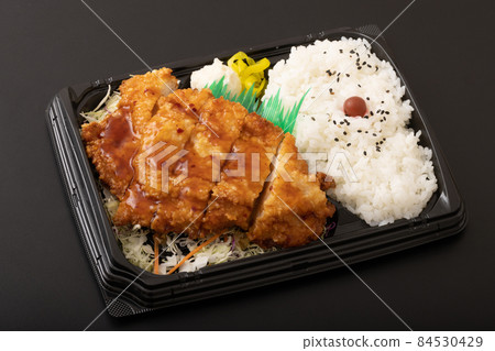 雞肉南蠻便當盒午餐 雞肉南蠻便當盒午餐 84530429