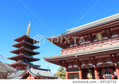 Sensoji Temple Sanmon Asakusa, a sightseeing spot in Tokyo 84530738