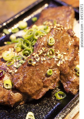 美味的烤肉原味 美味的烤肉原味 84531971