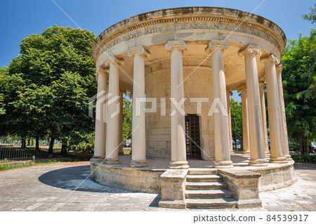 Maitland Rotunda, neoclassical monument. Spianada square in Corfu, Greece. Maitland Rotunda, neoclassical monument. Spianada square in Corfu, Greece. 84539917