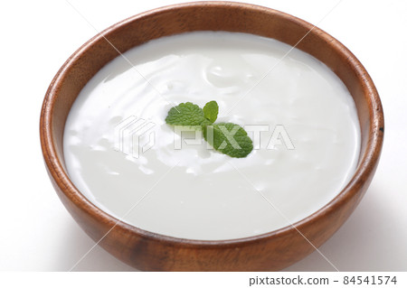 Yogurt  84541574