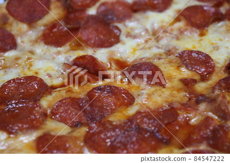 在家庭聚會上訂購送貨上門披薩，待在家裡 84547222