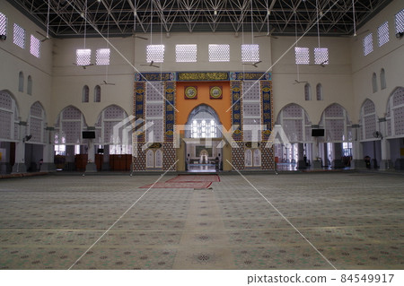 馬來西亞哥打京那巴魯的城市清真寺 馬來西亞哥打京那巴魯的城市清真寺 84549917