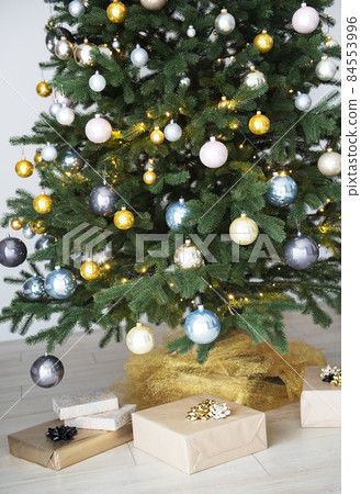 Christmas tree with decorations Christmas tree with decorations 84553996
