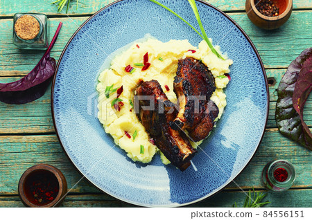 Fried meat with mashed potatoes Fried meat with mashed potatoes 84556151