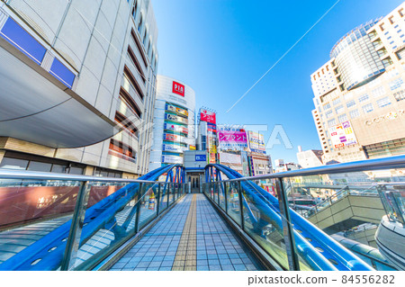 八王子站北口甲板電梯 84556282