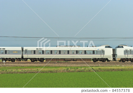北陸本線 三河加賀笠間 JR 西 683 系列 S08 編隊(金澤)⑤ 雲葉 683-3516 海邊 北陸本線 三河加賀笠間 JR 西 683 系列 S08 編隊(金澤)⑤ 雲葉 683-3516 海邊 84557378