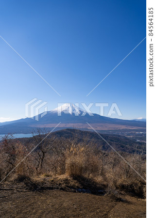 從石割山山頂眺望富士山(山中湖石割山徒步路線) 從石割山山頂眺望富士山(山中湖石割山徒步路線) 84564185