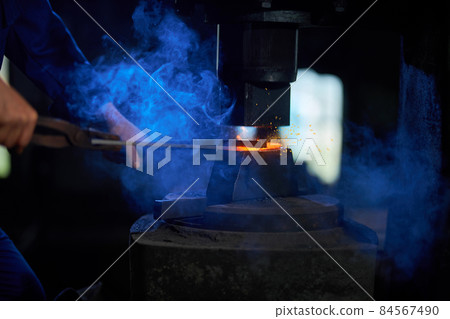 Special heating tools for making gate in smithy. Special heating tools for making gate in smithy. 84567490