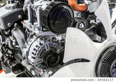 engine, fuel supply tubes and combustion chambers 84568117