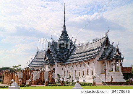 Famous attractions in Thailand Ancient city 76 houses Minaret architecture Thai architecture Royal palace Palace Famous attractions in Thailand Ancient city 76 houses Minaret architecture Thai architecture Royal palace Palace 84570686