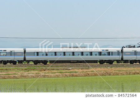 北陸本線三河加賀笠間JR西683系列T34編隊(金澤)②茂葉683-1304海邊 北陸本線三河加賀笠間JR西683系列T34編隊(金澤)②茂葉683-1304海邊 84572564