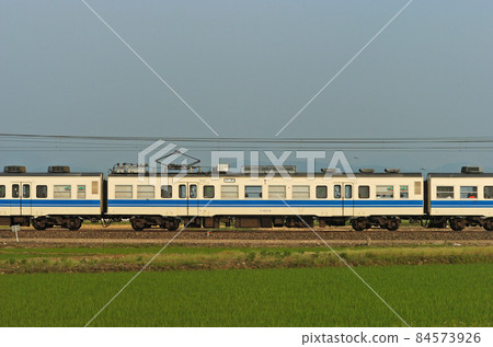 Hokuriku Main Line Mikawa-Kaga Kasama JR West 413 series B10 formation (Kanazawa) ② Moha 412-10 Sea side Hokuriku Main Line Mikawa-Kaga Kasama JR West 413 series B10 formation (Kanazawa) ② Moha 412-10 Sea side 84573926