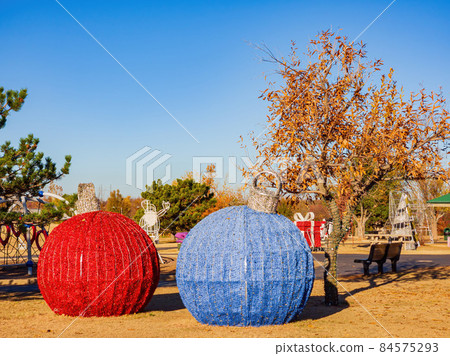 Christmas decoration in Mitch Park Christmas decoration in Mitch Park 84575293
