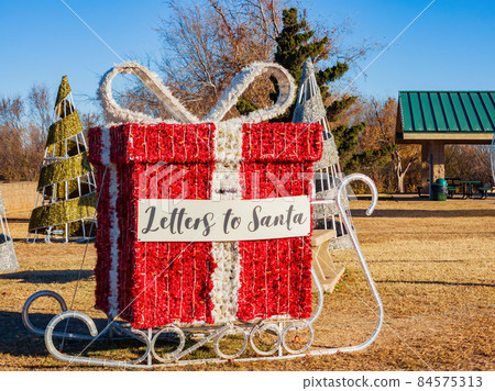 Christmas decoration in Mitch Park Christmas decoration in Mitch Park 84575313
