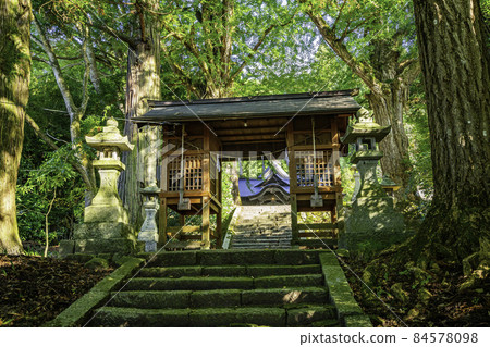Daiiwami Shrine Zuijin Gate Nichinan Town, Tottori Prefecture 84578098