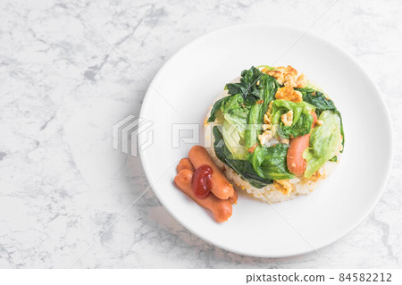 Lettuce fried rice Lettuce fried rice 84582212