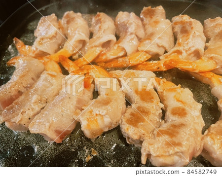 Shrimp samgyeopsal Shrimp samgyeopsal 84582749
