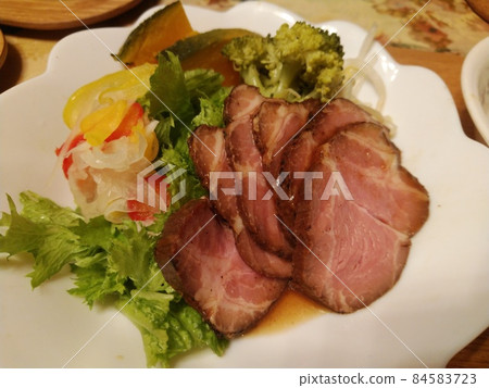 Roast pork Roast pork 84583723