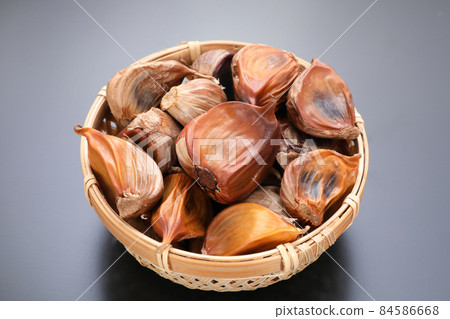 Black garlic 84586668