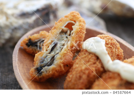 塔塔醬和炸牡蠣 84587664