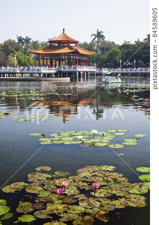 Beautiful scenics of Tainan Park used to call Zhong Shan Park. This beautiful historic park's first appearance on the island is around the Qing dynasty in Tainan, Taiwan. 84589605