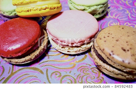 Macaroon 84592483
