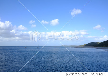 世界上最大的沙島澳大利亞弗雷澤島、長灘、熱帶雨林、透明湖泊等世界遺產地 世界上最大的沙島澳大利亞弗雷澤島、長灘、熱帶雨林、透明湖泊等世界遺產地 84593213