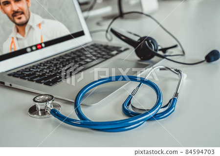Telemedicine service online video call for doctor to actively chat with patient Telemedicine service online video call for doctor to actively chat with patient 84594703