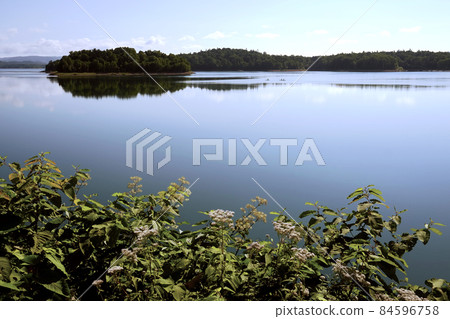 Lake Shumarinai in summer Lake Shumarinai in summer 84596758