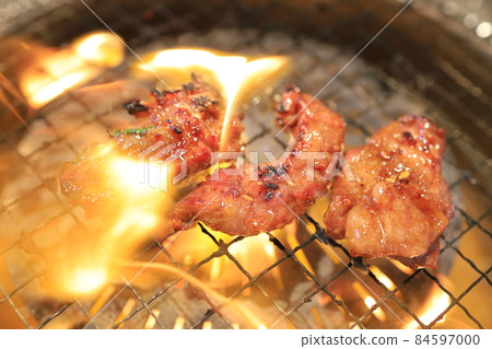Japanese black beef grilled meat (medium-sized ribs) Japanese black beef grilled meat (medium-sized ribs) 84597000