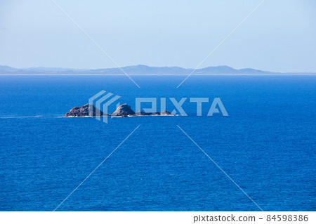 Byron Bay, a cape port town on the easternmost tip of the continent where you can see the earliest sunrise on the Australian continent 84598386